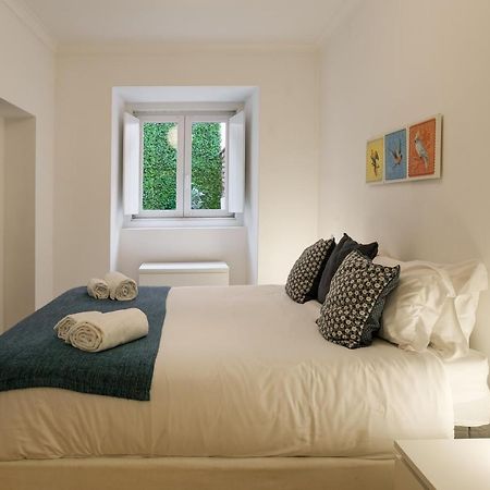 Cozy Tailor Made With A Refreshing Terrace Apartment Lisbon Luaran gambar